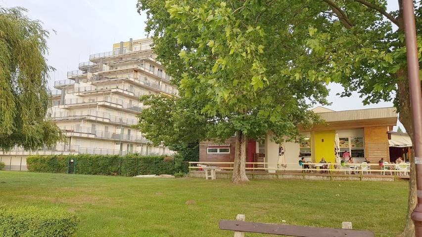 Ferienwohnung für 6 Personen, mit Terrasse und Seeblick sowie Ausblick in Siofok - 2