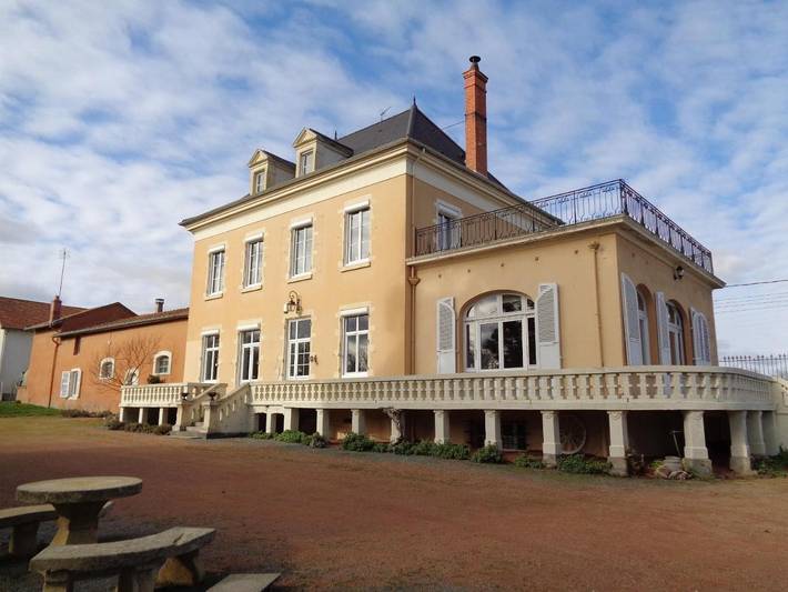 Chambre d’hôte pour 2 personnes, avec jardin et piscine, adapté aux familles