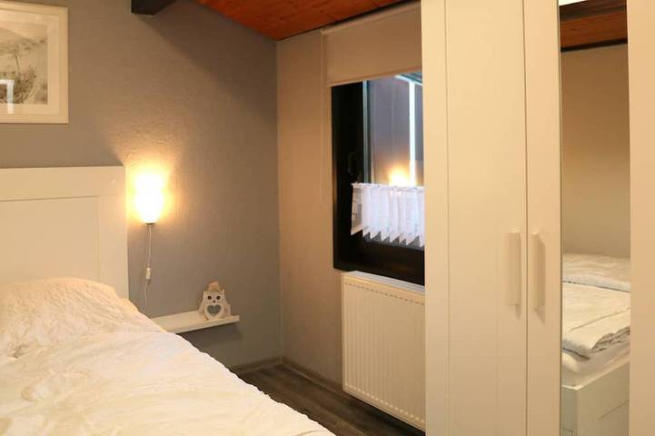 Ganze Wohnung, Ferienhaus, 44 qm 2 Schlafzimmer, Wohn/-Essbereich, max. 4 Personen in Meschede, Hochsauerlandkreis