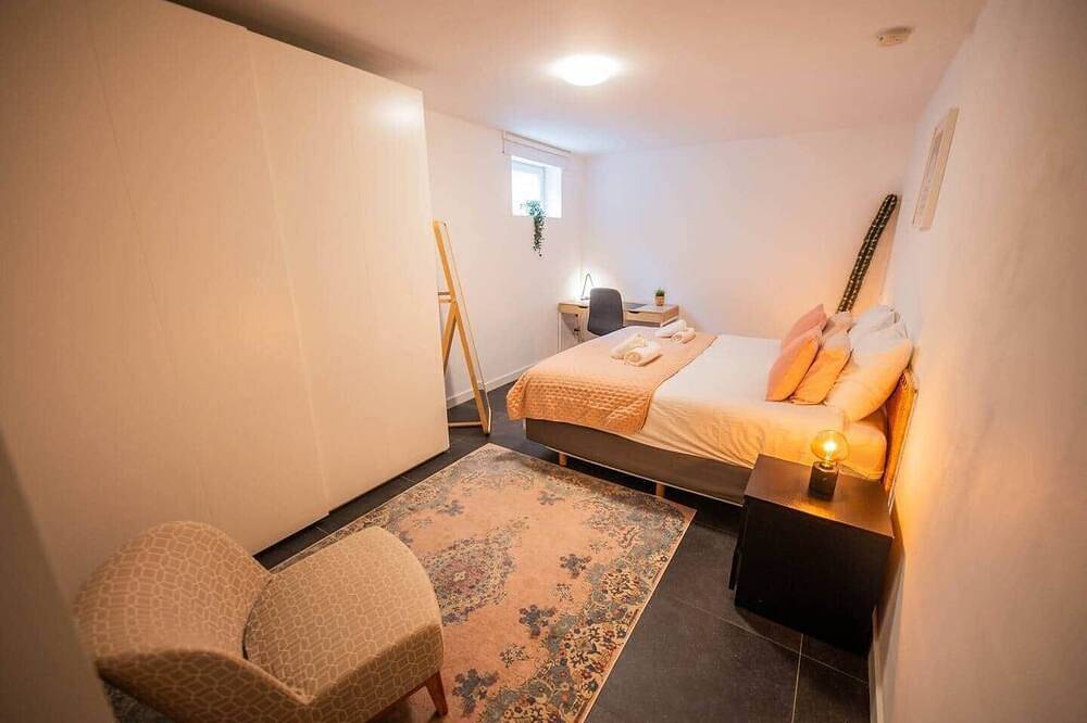 Entire apartment, Superb 90m² Apartment with Garden (Ks-8-A) in Eindhoven, North Brabant