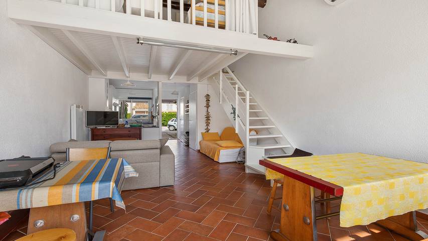 Location de vacances pour 6 personnes, avec terrasse, animaux acceptés dans Plage de La Roquille - 2