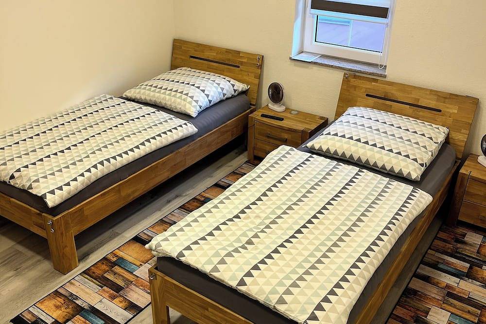 Ganze Wohnung, Ferienparadies Verweilzeit - 100m² Luxus (Keine Monteure oder Jugendgruppen) in Ohrenbach, Romantische Straße