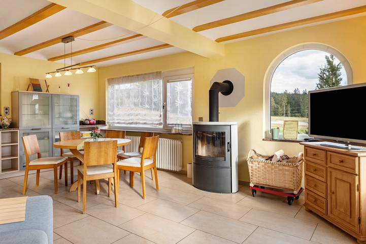 Ferienhaus 'Schwarzwälder Kirsch' Hunde willkommen, mit privater Terrasse und Balkon in Altglashütten (Feldberg), Feldberg