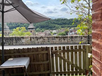 Appartement de vacances pour 2 personnes, avec terrasse et vue dans la Creuse