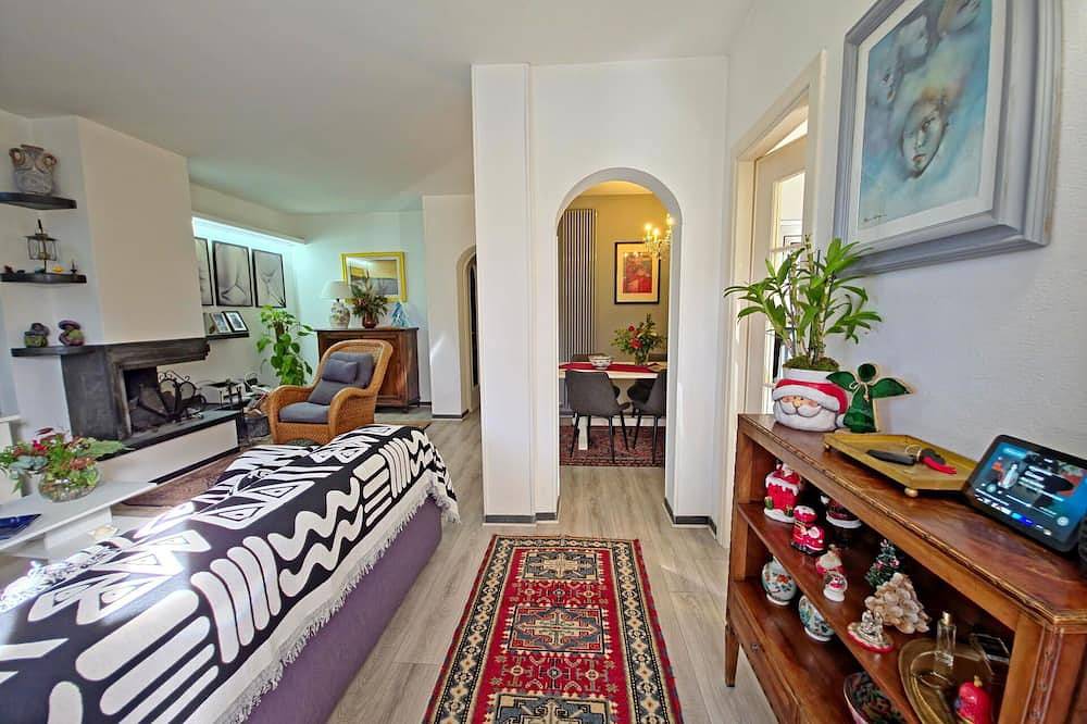 Casa de vacaciones  con A/C, Wifi, Tv, terraza, mascotas permitida, cerca de Forte Dei Marmi in Cinquale, Montignoso