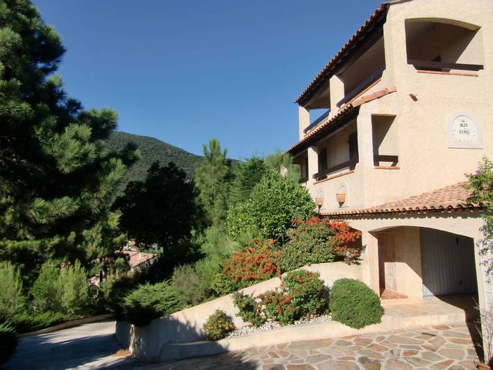 Gîte pour 8 personnes, avec piscine, animaux acceptés à Rayol-Canadel-sur-Mer