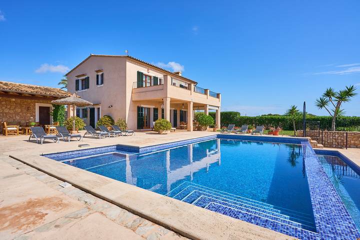 Chalet para 8 personas, con piscina además de terraza y jardín - 1