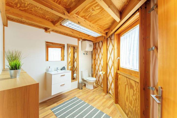 Casa de vacaciones para 6 personas, con jardín y piscina además de terraza y jacuzzi - 1
