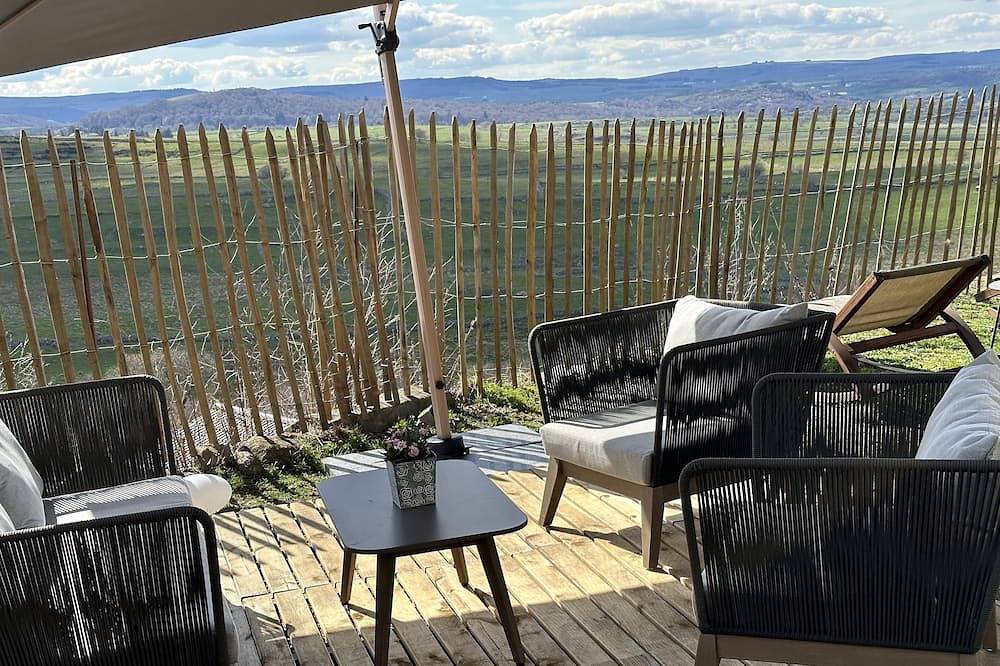 Chalet de la Rule / Vue Panoramique sur L'aubrac in Nasbinals, Región de Mende