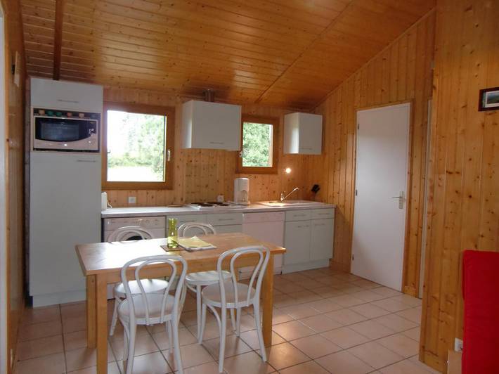 Chalet pour 4 personnes, avec jardin et terrasse dans le Cantal - 4
