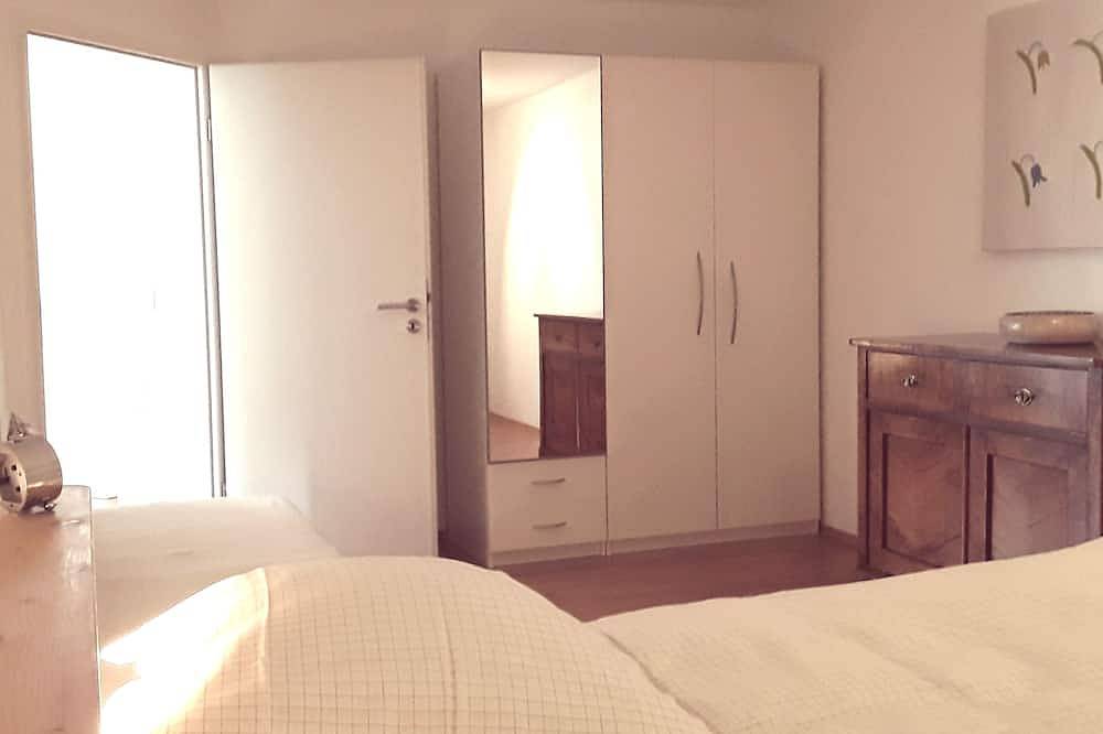 Entire apartment, Absolute peace, 73 m² apartment in Langenargen - holiday on Lake Constance ... in Langenargen, Region Bodensee-Oberschwaben