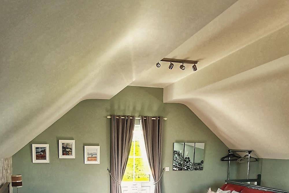 Cosy holiday apartment situated in the stunning peaceful Donegal countryside in Donegal, County Donegal