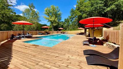 Maison de campagne pour 2 personnes, avec jardin et piscine à Saint-Martial-de-Nabirat