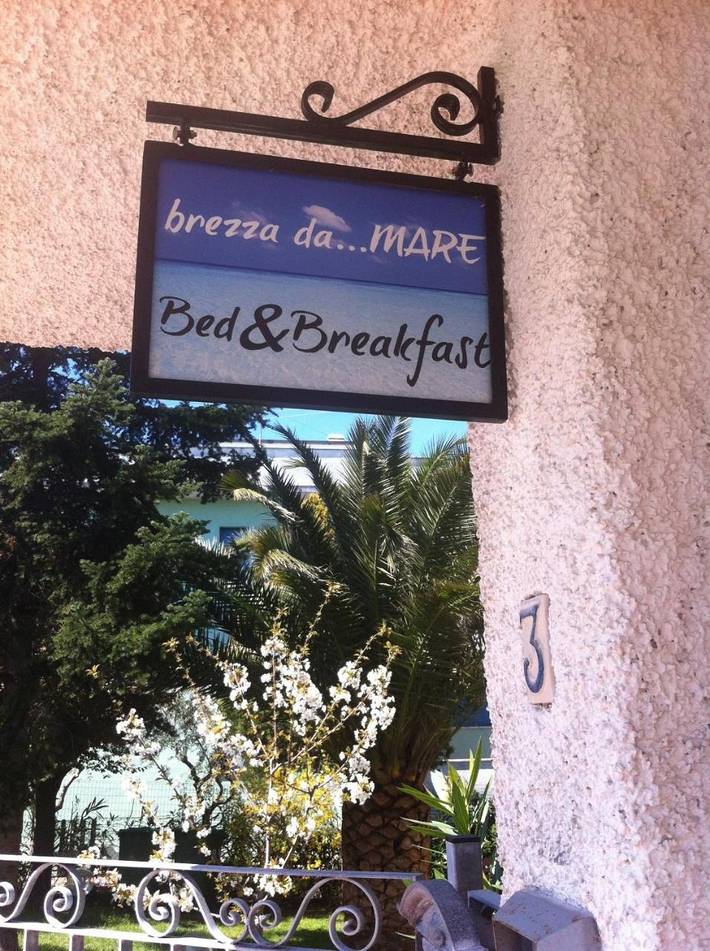 B&b per 3 persone, con Balcone e Giardino nonché Panorama a Montemarciano