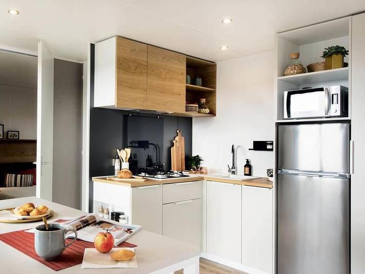 Mobil home pour 4 personnes, avec bassin pour enfant, animaux acceptés à Salles-Curan - 3