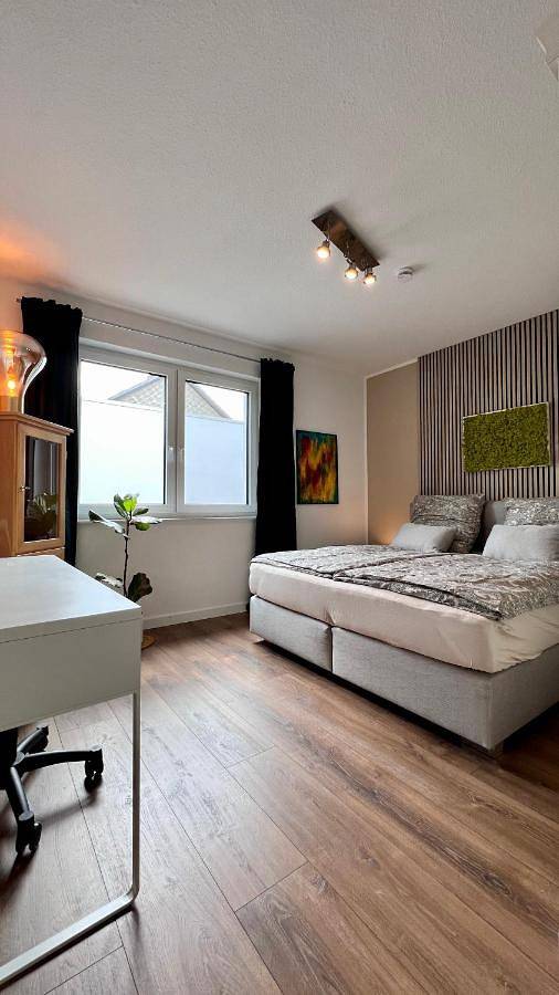 Four-Bedroom House in Oldenburg, Naturpark Wildeshauser Geest