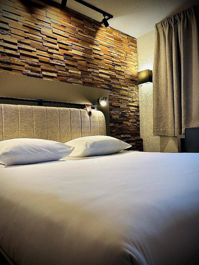 Hôtel pour 2 personnes, avec terrasse ainsi que jardin et piscine, animaux acceptés à Beaune - 4