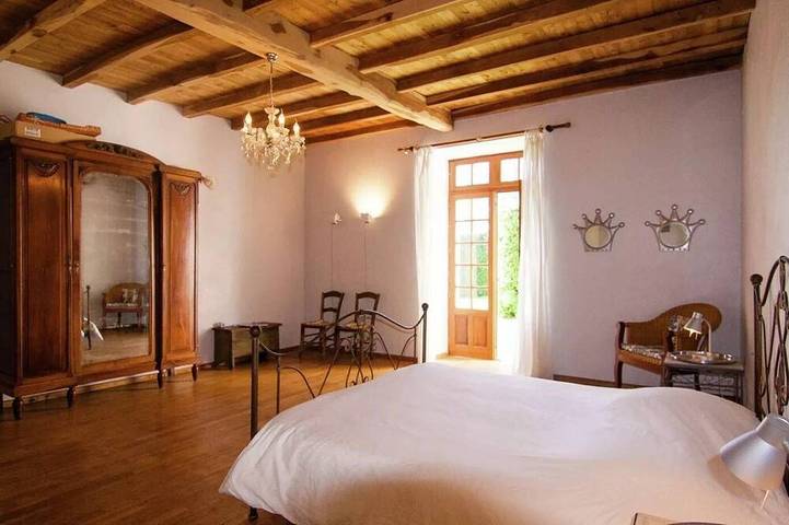 Location de vacances pour 6 personnes, avec terrasse et jardin, animaux acceptés à Sigoulès - 3