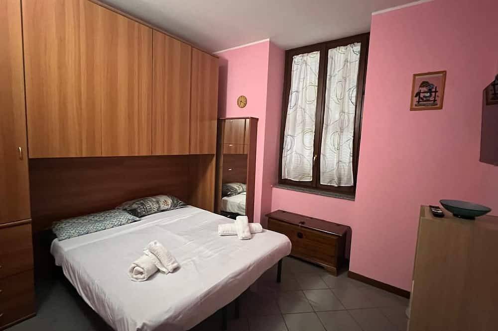 Entire apartment, Bilo Terrace View steps away from metro Sesto Marelli_Free Wi-Fi in Sesto San Giovanni, Milan Province