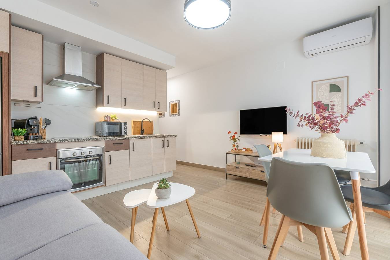 Appartement entier, Appartement 'Apartamento Canasteros 12 Centro' avec balcon, Wi-Fi et climatisation in Centro-Sagrario, Grenade