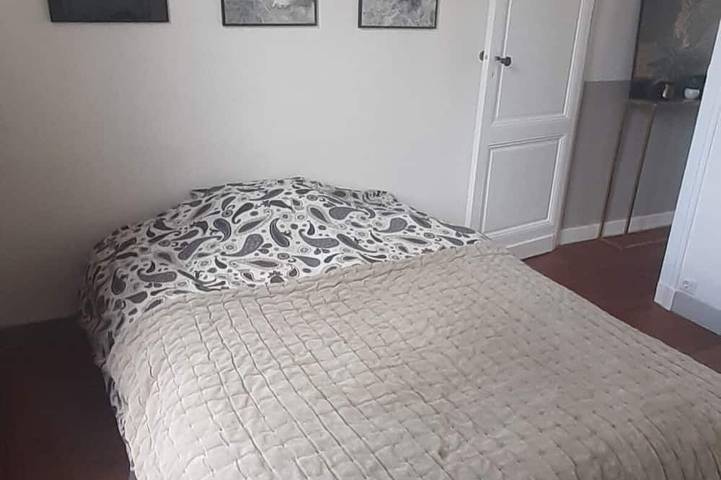 Location de vacances pour 8 personnes, avec terrasse et jardin, animaux acceptés à Mérignac - 4