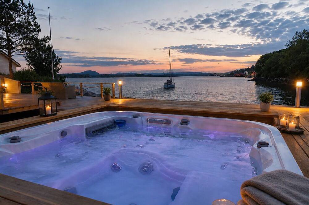 Waterfront Cabin - Sauna & Spa - Near Bergen in Askøy