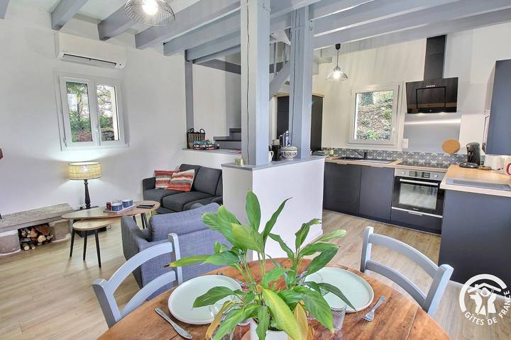 Gîte pour 4 personnes, avec Jardin dans Pluméliau-Bieuzy - 2