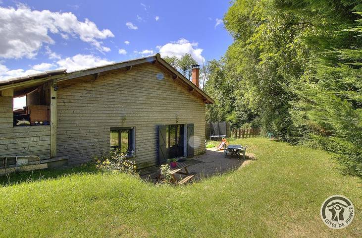 Gîte pour 4 personnes, avec Terrasse ainsi que Jardin et Vue