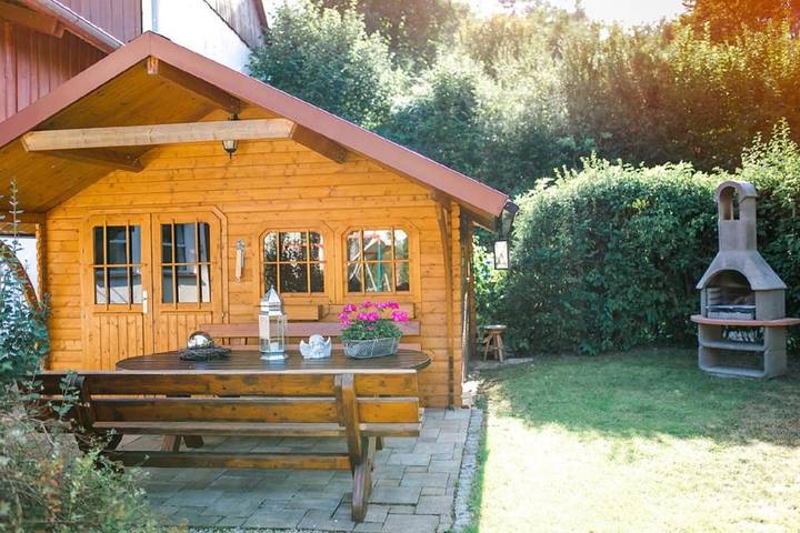 Ferienhaus für 20 Personen, mit Balkon und Terrasse sowie Garten und Sauna in Heiligenstadt