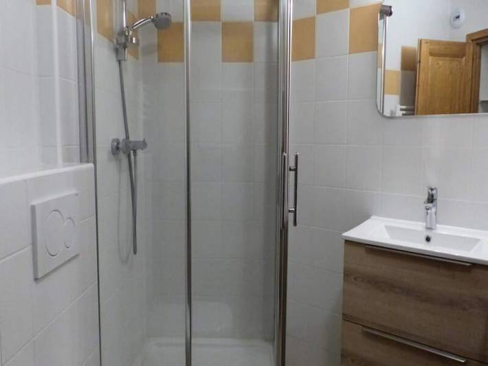 Gîte pour 8 personnes, avec balcon, adapté aux familles à Bessans - 4