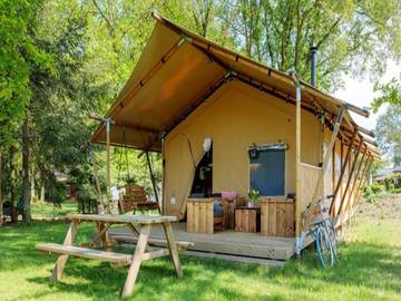 Gîte pour 7 personnes, avec terrasse, adapté aux familles dans Dochamps