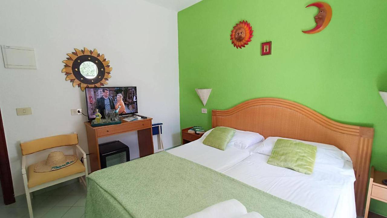 Summer Vibes B&B in Spiaggia della Chiaia, Forio