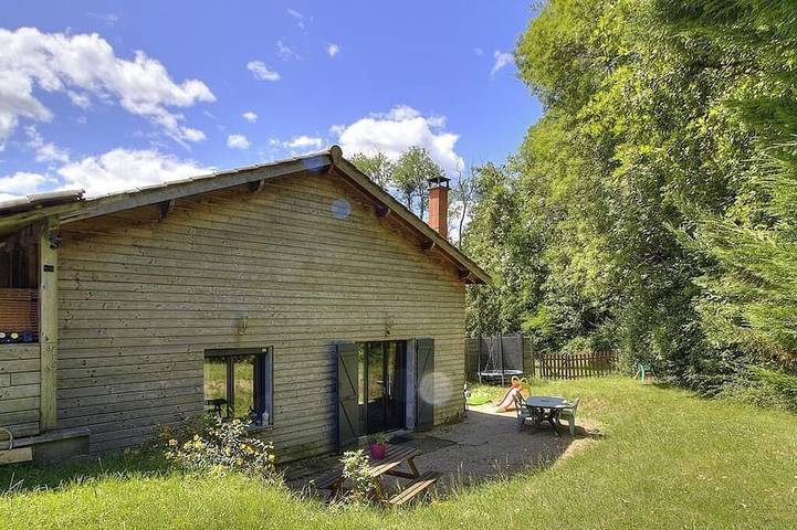Location de vacances pour 4 personnes, avec jardin à Juliénas