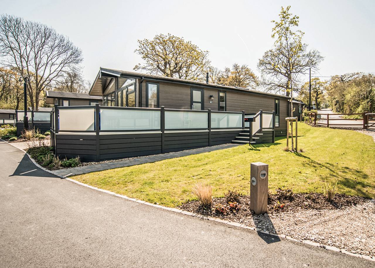 Swinburne Elegance in Wootton Bridge, Isle of Wight