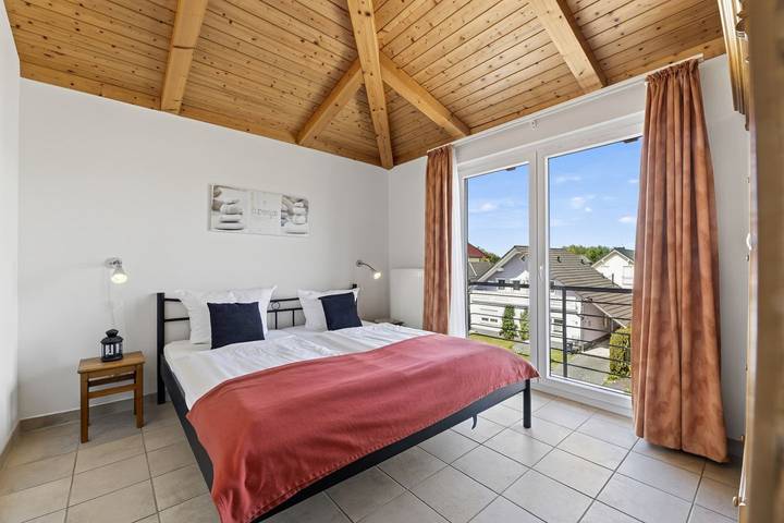 Ganze Wohnung, Am Sonnenblick, Whg. 6: 41 m² Ferienwohnung mit Balkon, Wlan & nahe Strand in Drei Kaiserbäder, Heringsdorf