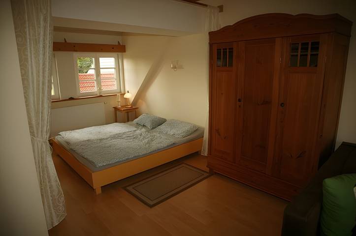 Ganze Wohnung, Ferienwohnung 'FeWo Hannehof' mit Gemeinschaftsterrasse, Gemeinschaftsgarten und WLAN in Tessin, Mecklenburgische Ostseeküste