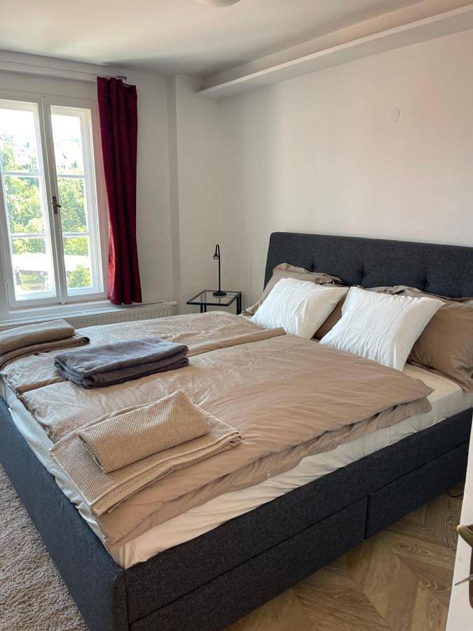 Appartement de vacances pour 8 personnes, avec vue et jardin, animaux acceptés