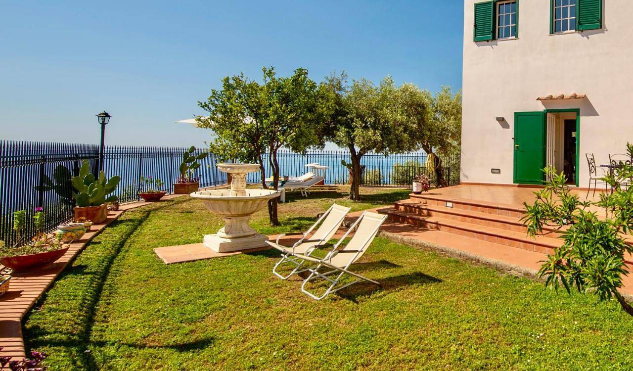 Villa Il Lupo Felice - Panoramic Sea View Villa, Ravello in San Cosma, Ravello