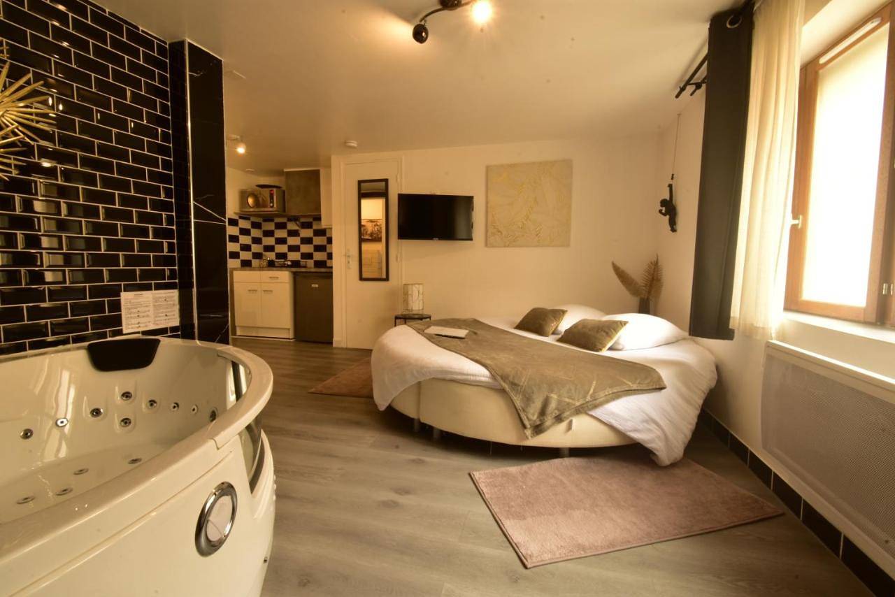 Appartement entier, Appartement jacuzzi Gold&Night in Verneuil-sur-Avre, Région d'Évreux