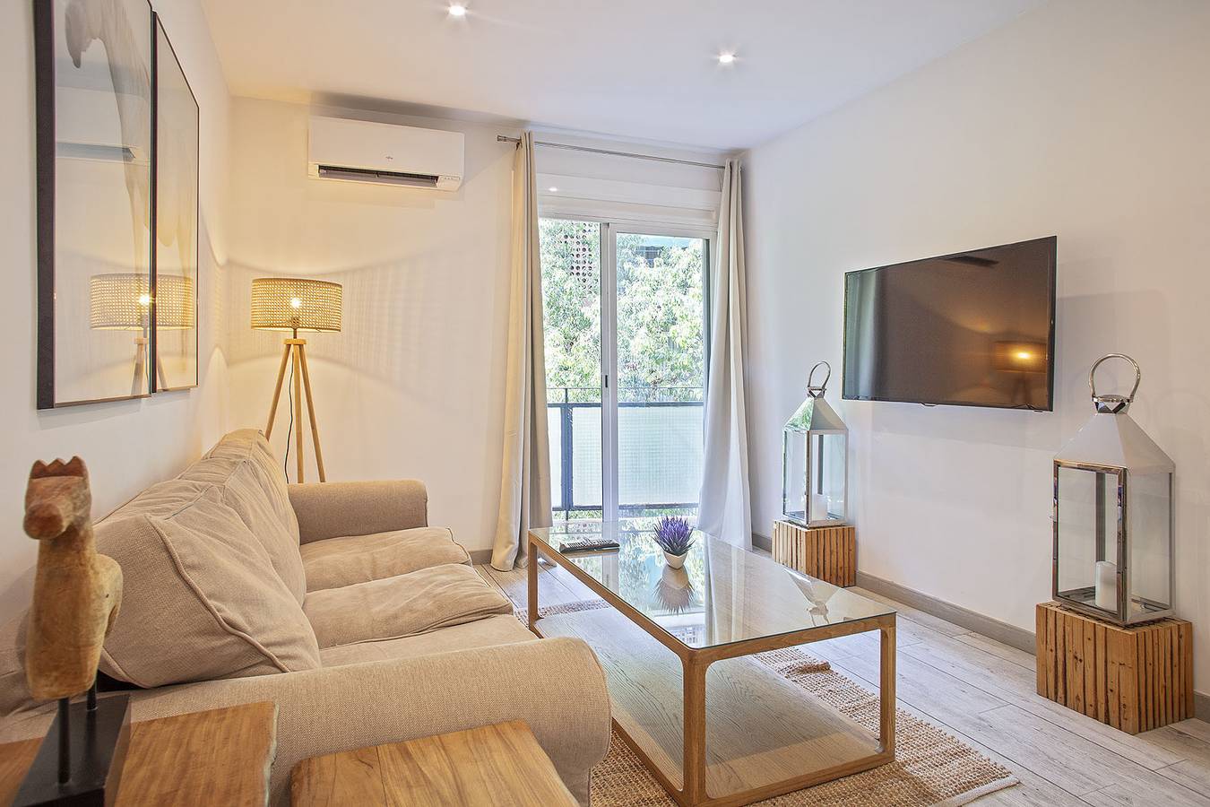 Entire apartment, Ref. 348735 in Barcelona Centre, Barcelona