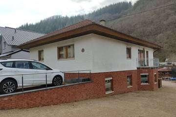 Ferienwohnung für 4 Personen, mit Terrasse und Garten in Altenahr