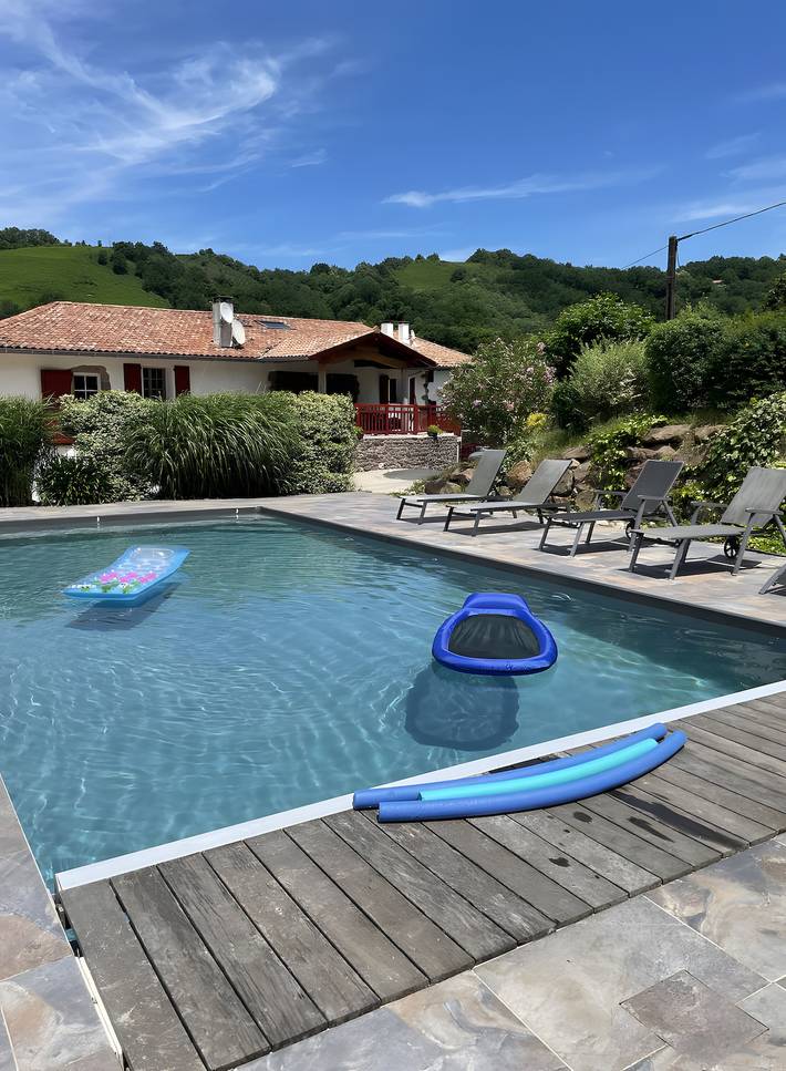 Vacation house for 4 people, with yard, with pets - 1