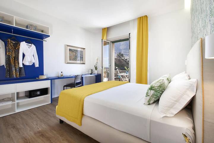 Apartamento entero, Shabby-chic apartment with a view of the sea in Castellammare di Stabia, Sorrento Coast