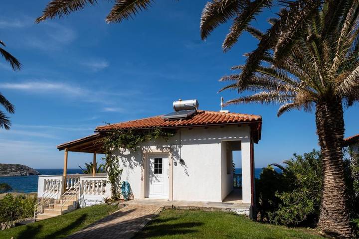 Ferienhaus für 4 Personen, mit Garten und Ausblick sowie Seeblick, mit Haustier auf Kreta - 2