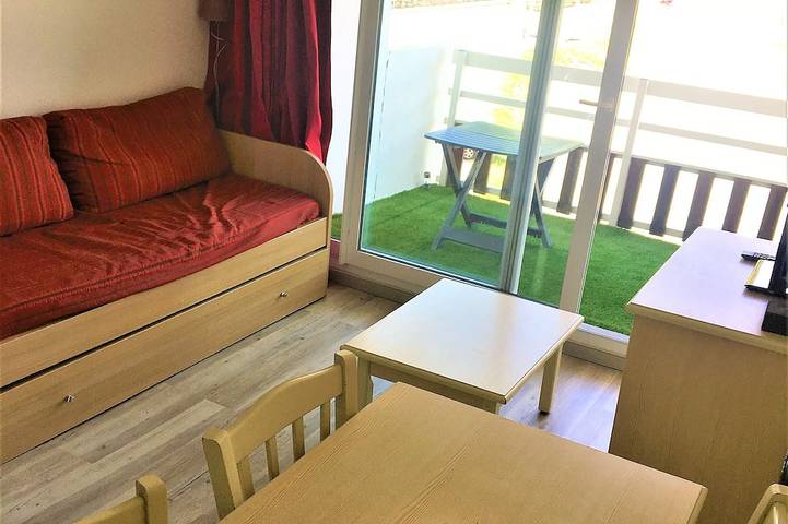 Apartamento de vacaciones para 4 personas, con piscina además de balcón y sauna - 1