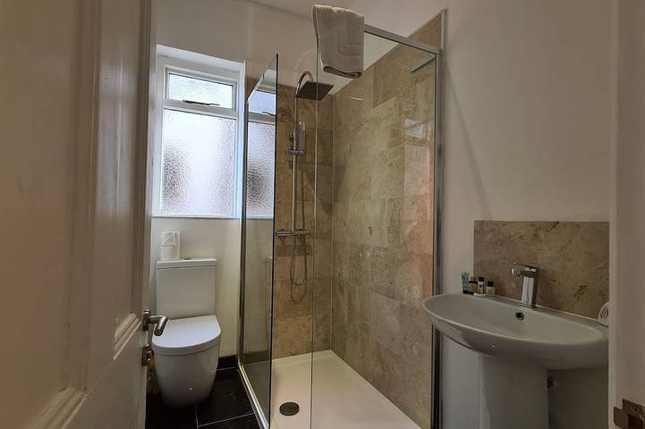 Ganze Wohnung, Gemütliche Wohnung mit drei Schlafzimmern in London in Lewisham, London