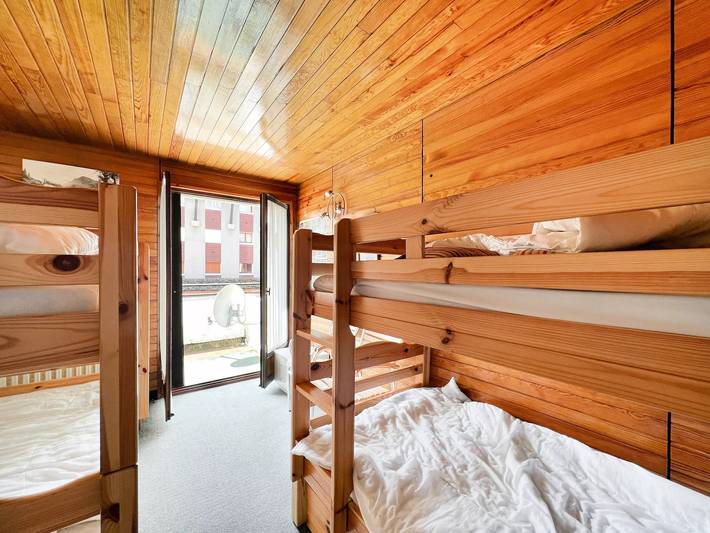 Gîte pour 8 personnes, avec balcon dans Office De Tourisme Des Carroz - 4