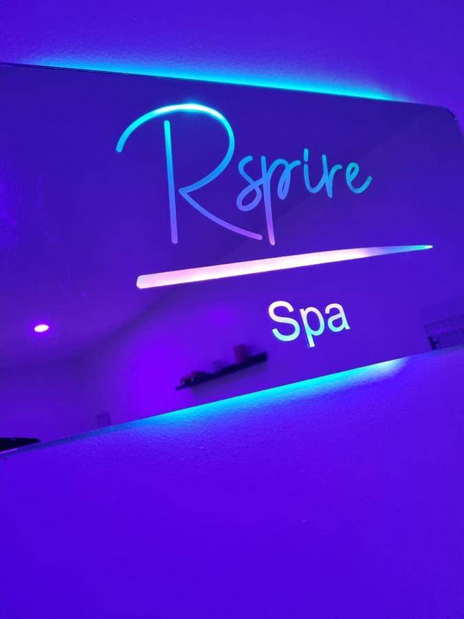 Jacuzzi privé arrivée autonome in Conflans-Sainte-Honorine, Yvelines