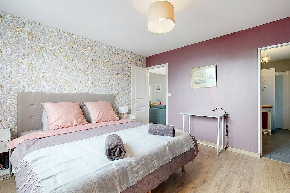 Gorgeous home in Saint-Germain-sur-Ay with Wifi in Saint-Germain-sur-Ay, Région de Coutances