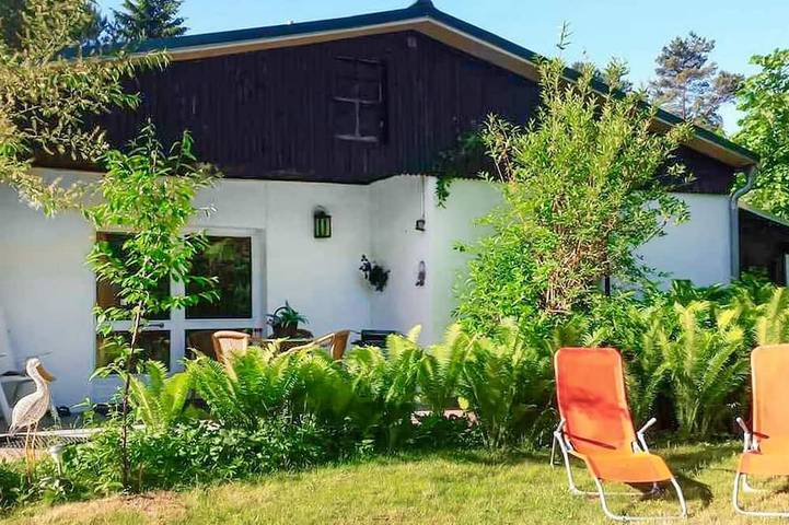 Ferienhaus für 4 Personen, mit Terrasse und Garten